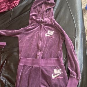 Nike sweatsuit